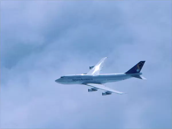 Boeing 747 air to air with livery removed