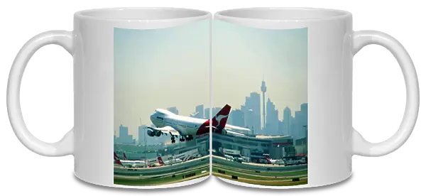 Airports: Sydney with Qantas Boeing 747 taking-off