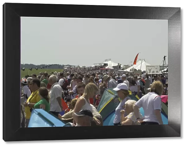 Crowds at Waddington airshow 2006