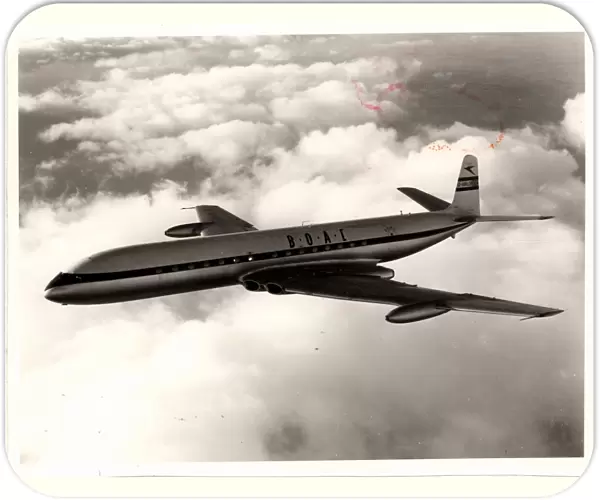 De Havilland Comet in flight