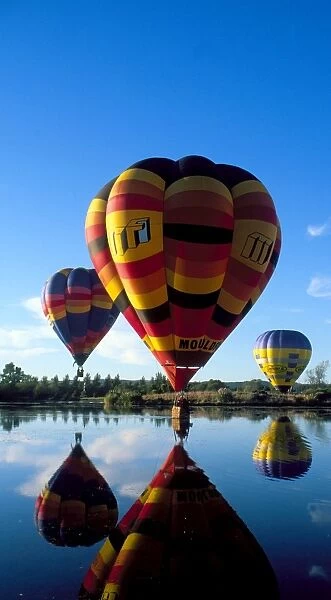 Balloons. NZ balloona Henley Lake N Is masterton. Hoare