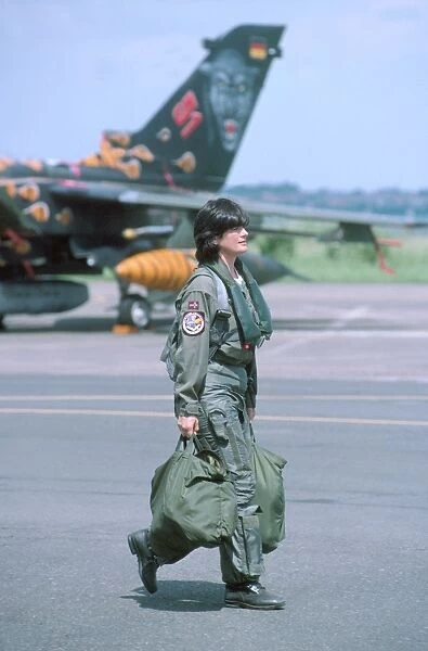 Female F16 Pilot
