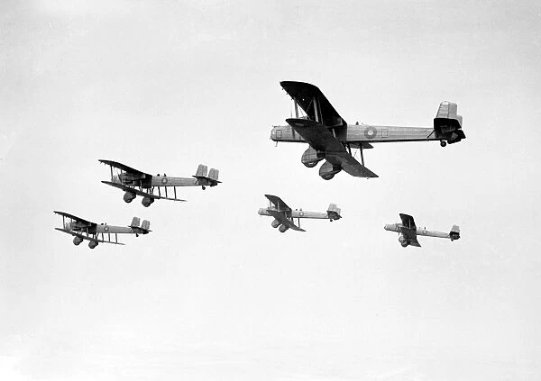 Handley Page, HP, Heyford, 10Sqn, RAF, Military, Historical, Bomber, 1935, 1930s, Formation, g-a side, UK, 3 / 4 rear