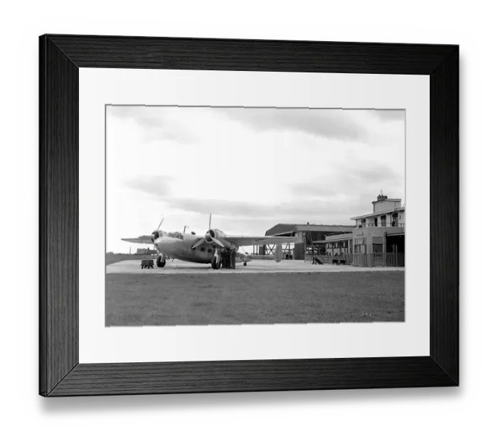 Framed Print : 1930's Civil, FA 17513s Framed Print : 1930's Civil, FA 17513s