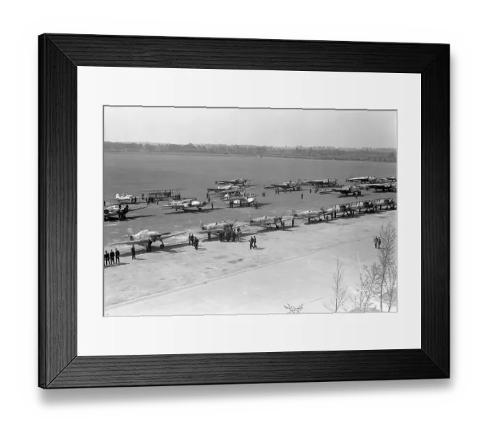Framed Print : 1930's Military, World War II 1939 45, FA 17267sa Framed Print : 1930's Military, World War II 1939 45, FA 17267sa