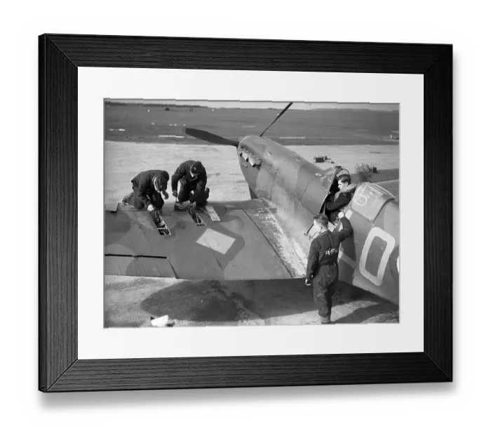 Framed Print : World War II 1939 45, FA 17755s Framed Print : World War II 1939 45, FA 17755s