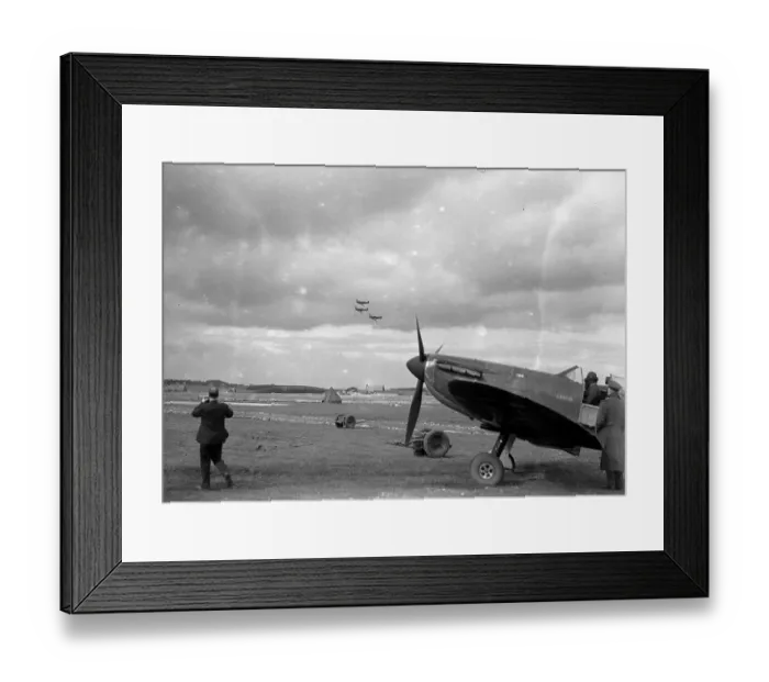Framed Print : World War II 1939 45, FA 17760s Framed Print : World War II 1939 45, FA 17760s