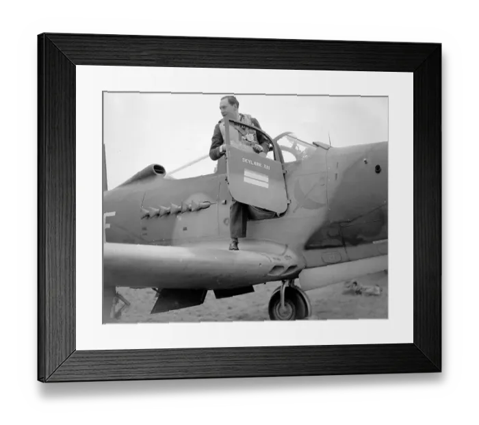 Framed Print : World War II 1939 45, FA 18213s Framed Print : World War II 1939 45, FA 18213s