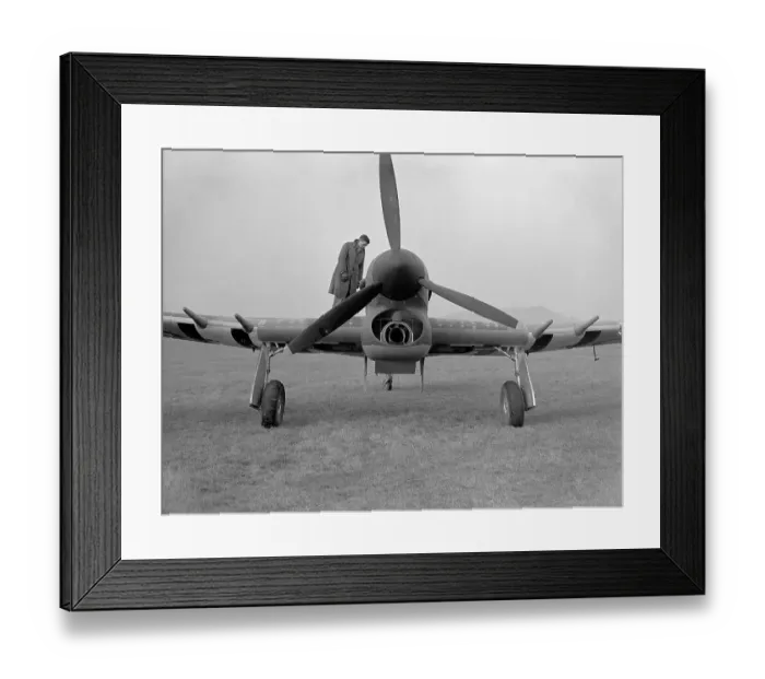 Framed Print : World War II 1939 45, FA 18646s Framed Print : World War II 1939 45, FA 18646s