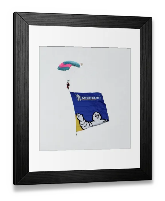 Framed Print : Parachutist at Melbourne GP, Australia Framed Print : Parachutist at Melbourne GP, Australia