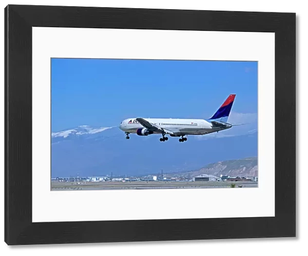 Delta Boeing 767-300 (332) landing at Salt Lake City Airport, Utah, USA