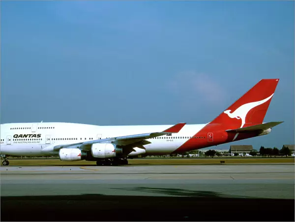 The Flight Collection 020 8652 8888 Boeing 747-400 Qantas (c) Shaw