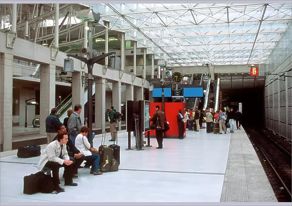 Paris Metro Airport Station