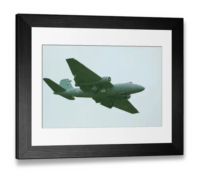 Framed Print : English Electric Canberra Framed Print : English Electric Canberra