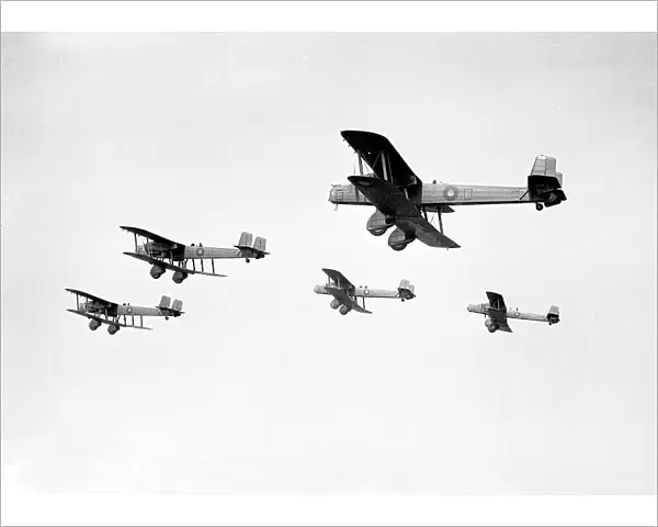 Handley Page, HP, Heyford, 10Sqn, RAF, Military, Historical, Bomber, 1935, 1930s, Formation, g-a side, UK, 3 / 4 rear