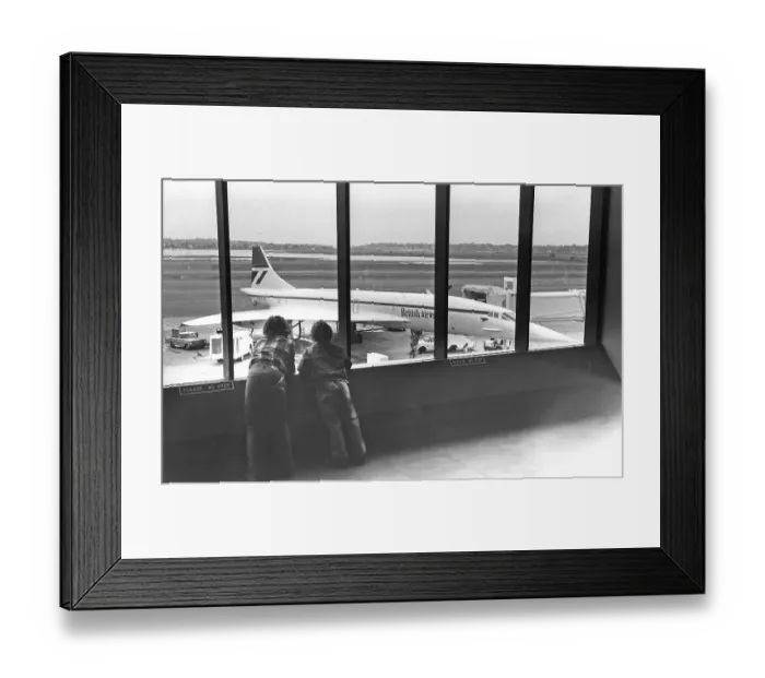 Framed Print : BAe Concorde - two small boys looking at aircraft 1974 Framed Print : BAe Concorde - two small boys looking at aircraft 1974