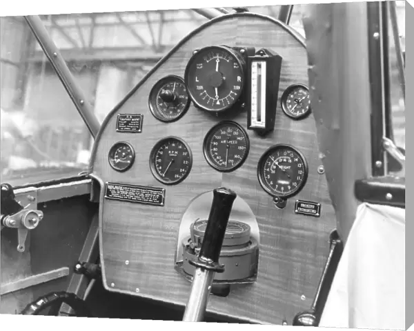De Havilland Leopard Moth: Cockpit