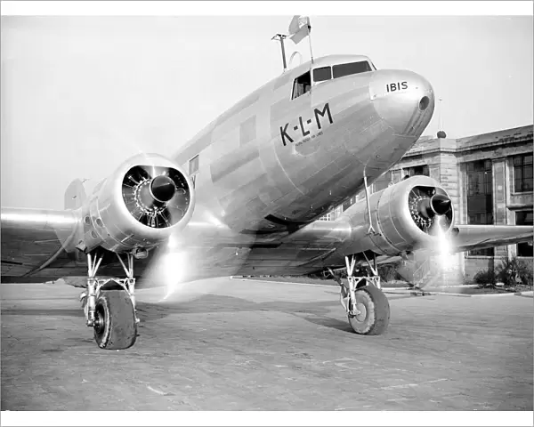 Douglas DC-3 KLM PH-ALI Croydon 06 / 11 / 36 (c) The Flight Collection