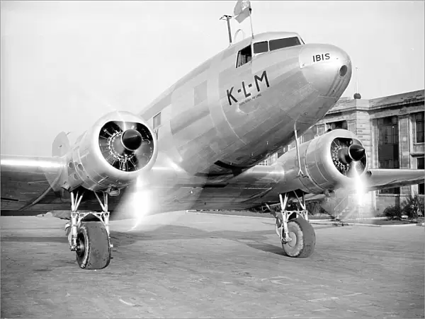 Douglas DC-3 KLM PH-ALI Croydon 06 / 11 / 36 (c) The Flight Collection