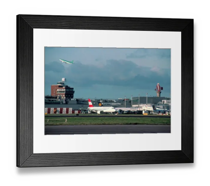 Framed Print : Airports: Heathrow UK Framed Print : Airports: Heathrow UK