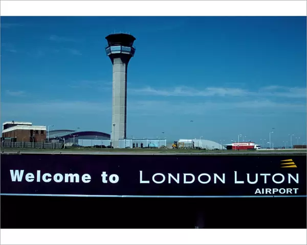 Airports: Luton