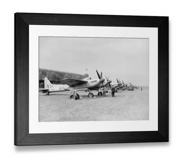 Framed Print : DH Hornets RAF 64 Sqn Linton-on-ouse 05 / 48