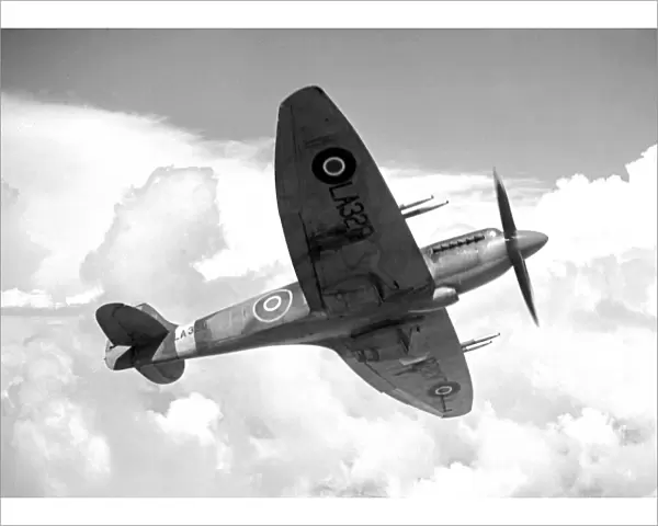 Supermarine Spitfire LA328 (c) Flight