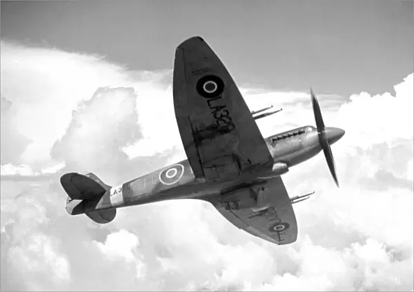 Supermarine Spitfire LA328 (c) Flight