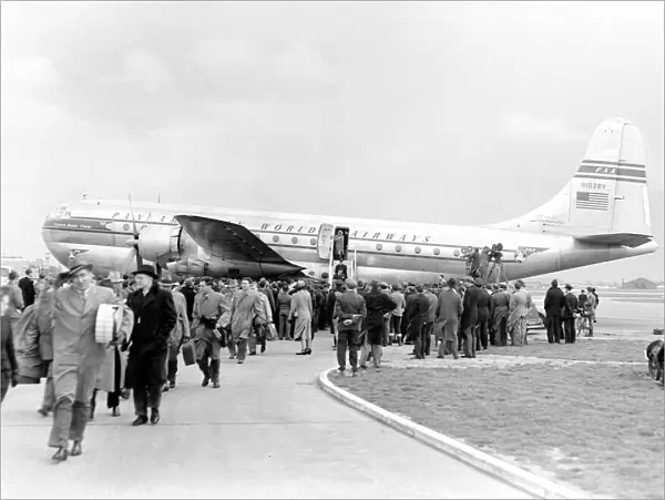 Boeing 377 Stratocruiser Pan-Am N1028V Heathrow 1949 (c) The Flight Collection Not to be reproduced without permission