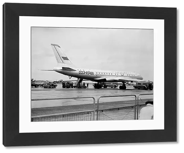 Tupolev Tu-104 Aeroflot CCCP-N5400 Heathrow March 1956 (c) Flight
