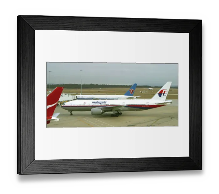 Framed Print : Malaysian 777-300 Framed Print : Malaysian 777-300