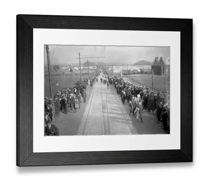 Framed Print : Crowds gather at the venue for the Flying Meeting