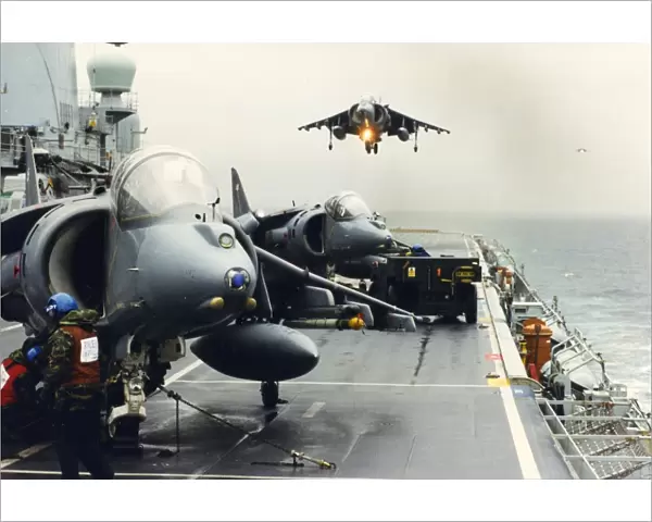 Harrier GR7 s