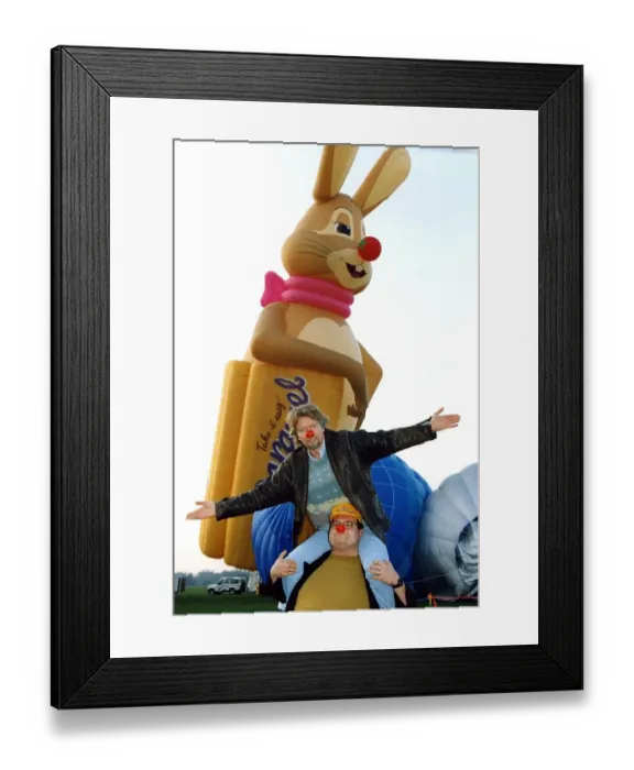 Framed Print : Richard Branson on the shoulders of comedian Mike Mcshane Framed Print : Richard Branson on the shoulders of comedian Mike Mcshane
