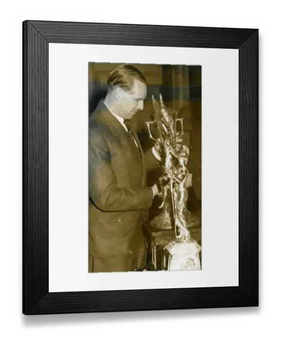 Framed Print : V. H Bellamy Framed Print : V. H Bellamy