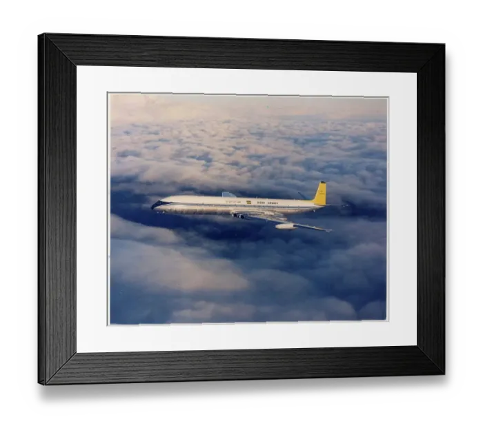 Framed Print : Sudan Airways De Havilland Comet Framed Print : Sudan Airways De Havilland Comet