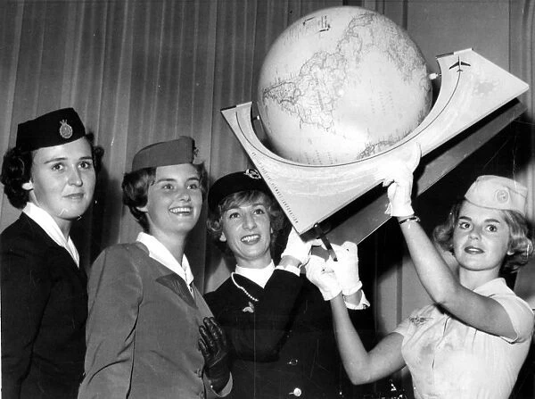 Air France Hostess gets Miss Kilomtre 1960