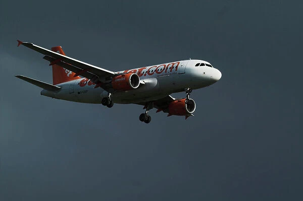 Airbus A319 Easyjet. concept image, Easy jet A319 arriving at ema