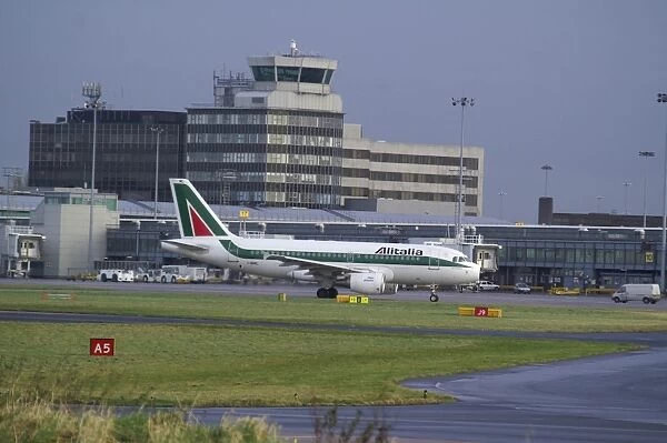 Alitalia Manchester Airport