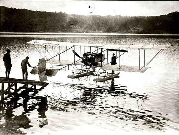 aterman aircraft at the edge of a Lake. Waldo Dean Waterman (June 16, 1894 - December 8, 1976) was an inventor and aviation pioneer from San Diego, California. His most notable contributions to aviation were the first tailless monoplane (the precurs