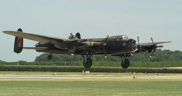 BBMF Avro Lancaster. City of Lincoln lands after her display at the 2006