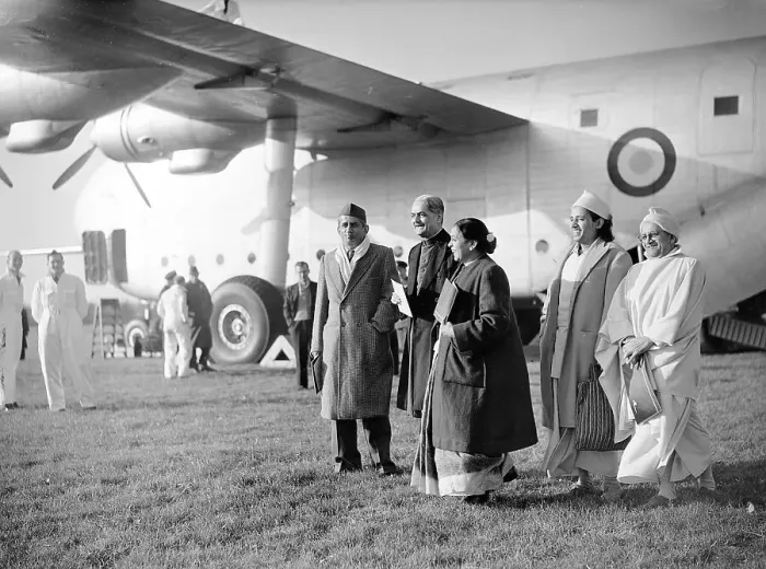 Framed Print : Blackburn Beverley WF320 (c) The Flight Collection Not to be reproduced without permission Framed Print : Blackburn Beverley WF320 (c) The Flight Collection Not to be reproduced without permission
