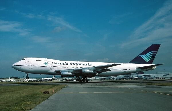 Boeing 747-200 Garuda Indonesia PK-GSFGatwick 1995 (c) Shaw