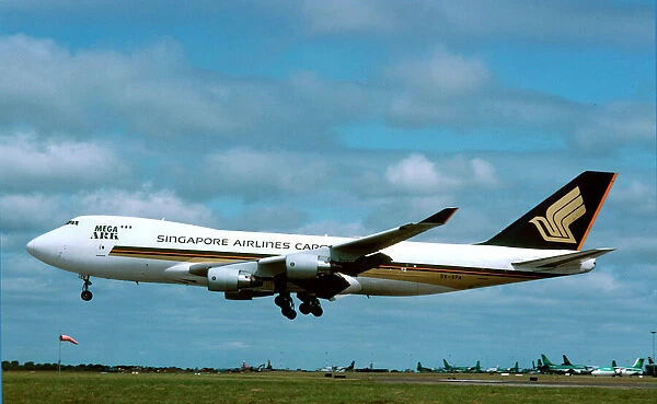 Boeing 747-400F. 747 400 f sia makenzie