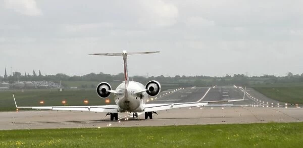 Bombardier CRJ200. CRJ-200 lined up Rwy 15 at BHX ready to roll