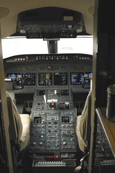 Challenger cockpit. Cockpit of N609CC ready to dep BHX to LFPB