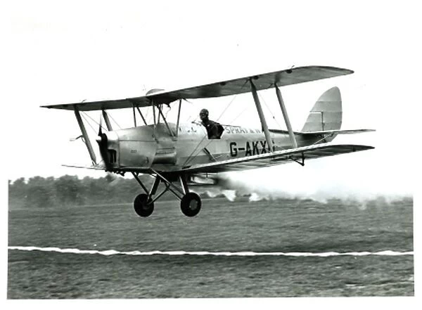 DH DH82 Tiger Moth, convrted to crop spraying