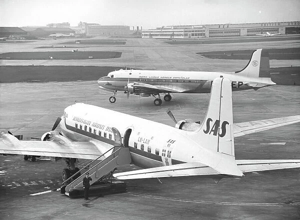 Douglas DC-6 & DC-4. Douglas, DC-6, DC6, SAS, LN-LAH