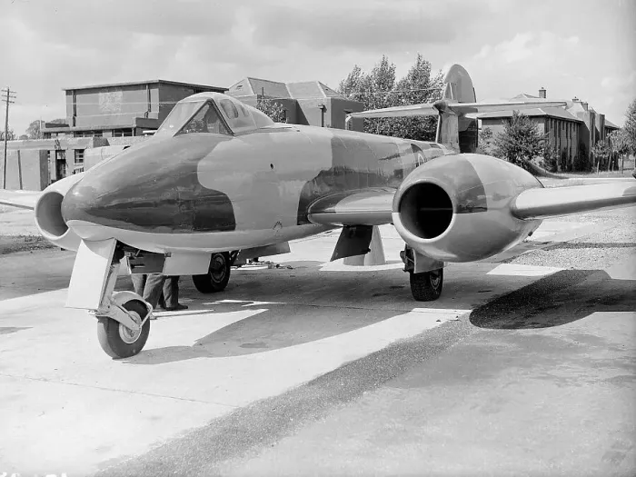 Framed Print : Gloster Meteor MK 4 EE549 RAF Tangmere 01 / 08 / 46 (c) Flight Framed Print : Gloster Meteor MK 4 EE549 RAF Tangmere 01 / 08 / 46 (c) Flight
