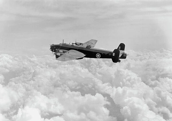 Handley Page, HP, Halifax, Mk1, M7773, RAF, UK, 1942, 1940s, Bomber, A-A, 3 / 4 Rear, Historical, Military